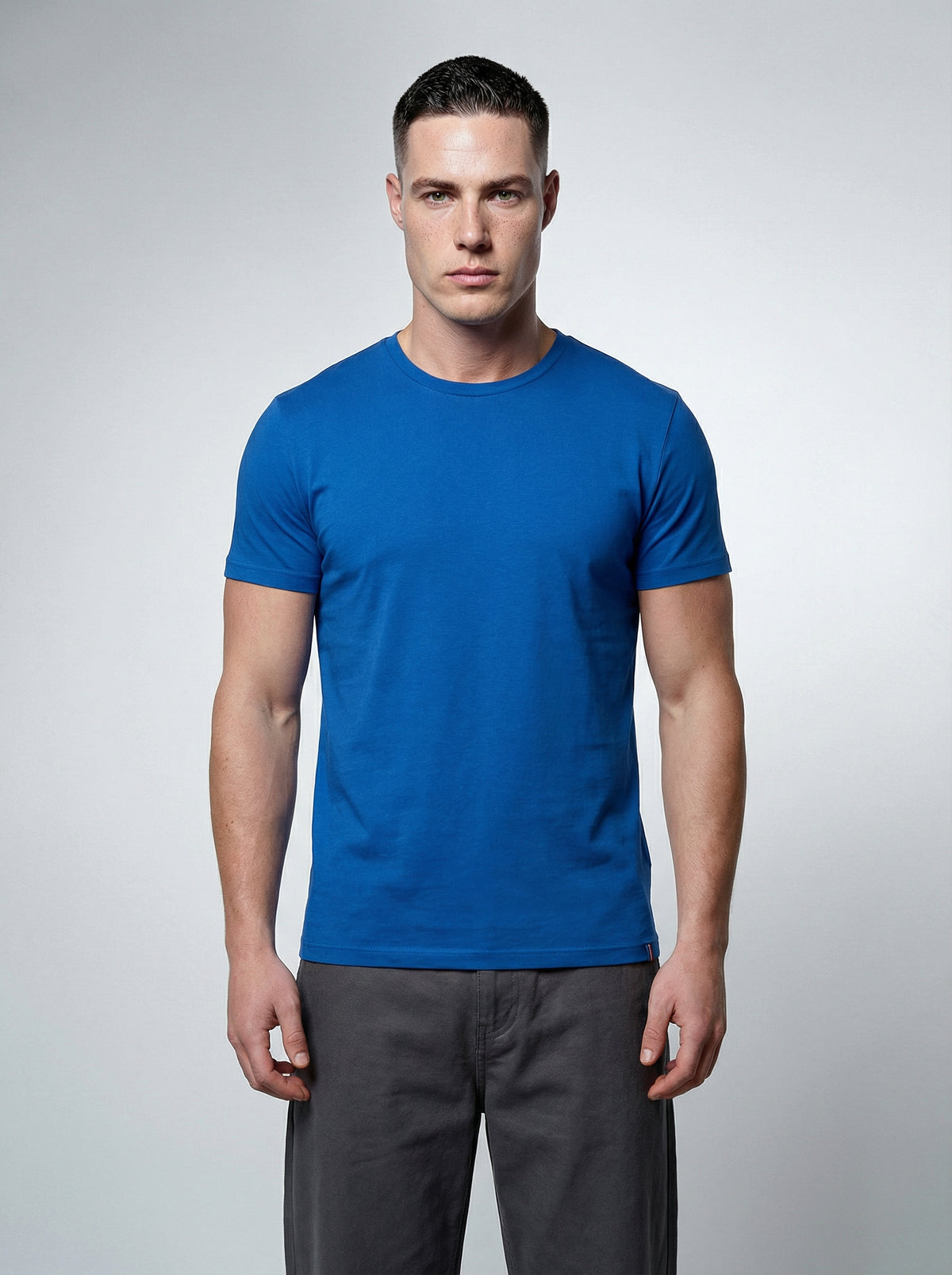 blaues T-Shirt aus Baumwolle, hergestellt in Frankreich – ERVERTE Paris