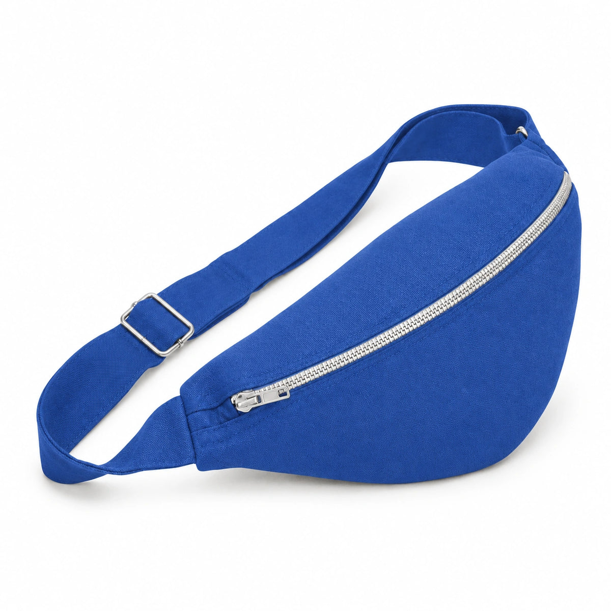 L’Essentiel Gürteltasche aus recycelter Baumwolle in Blau, Schrägansicht, hergestellt in Frankreich – ERVERTE Paris